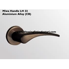 Handle Pintu Miwa Lock LH 22 Aluminium Alloy ( CB) 1